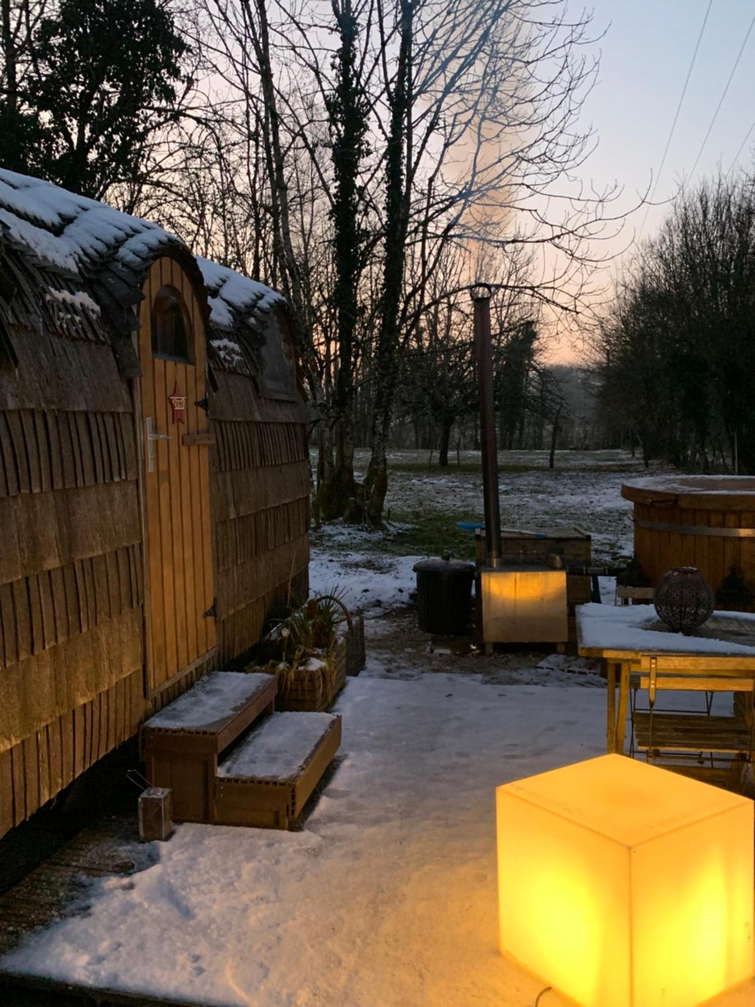 Cabane En Bois Avec Bain Nordique Et Sauna Marigny  المظهر الخارجي الصورة